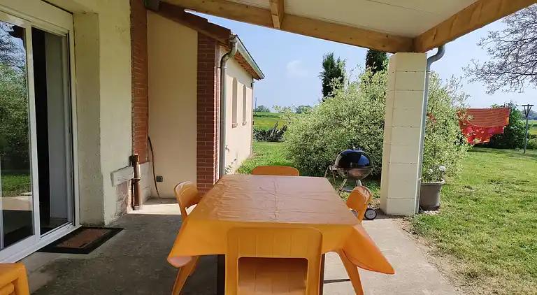 Holiday home in Bona