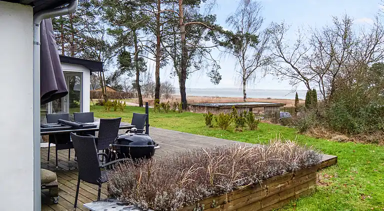 Skønt sommerhus med udsigt over fjorden