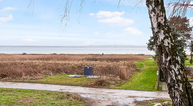 Skønt sommerhus med udsigt over fjorden