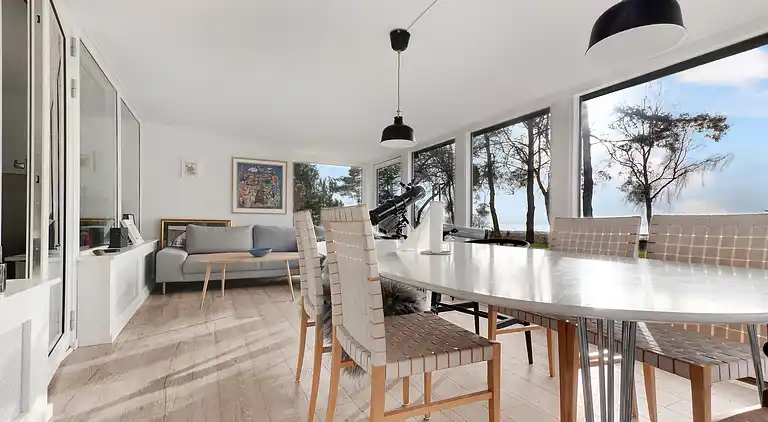 Skønt sommerhus med udsigt over fjorden