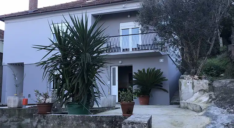 New House for exclusive use, few steps from the sea 