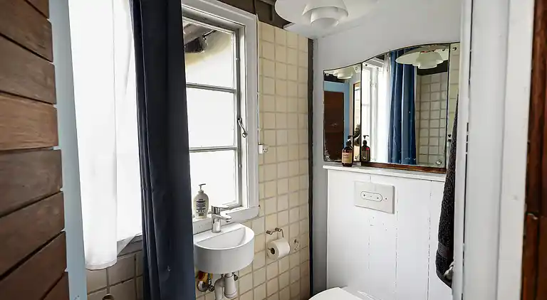 Sommerhus på Bornholm direkte ud til havet