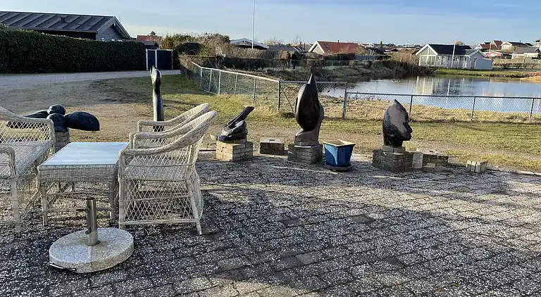 Einladendes Ferienhaus am Strand mit Seeblick