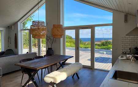 Vackert sommarhus i Sandkås med havsutsikt