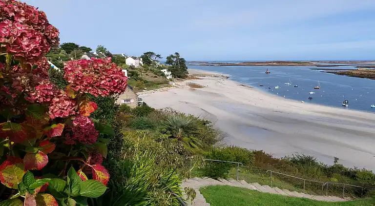 Semesterbostad i Plourin