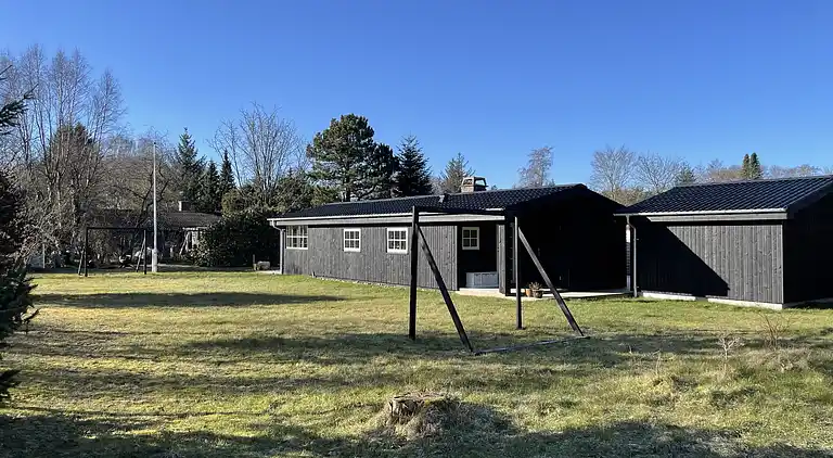 Dejligt sommerhus i Hals med 250 m til stranden