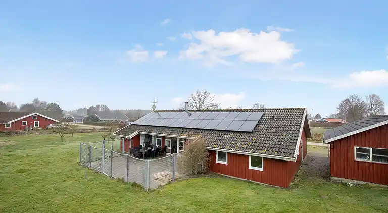 Einladendes Poolhaus