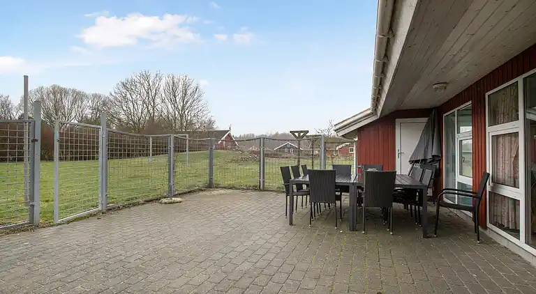 Einladendes Poolhaus