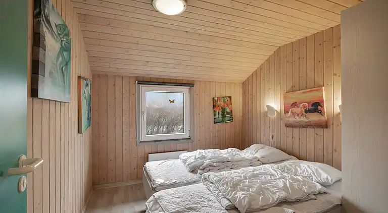 Einladendes Poolhaus