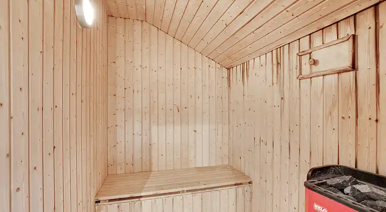 Einladendes Poolhaus