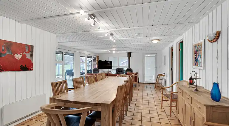 Einladendes Poolhaus