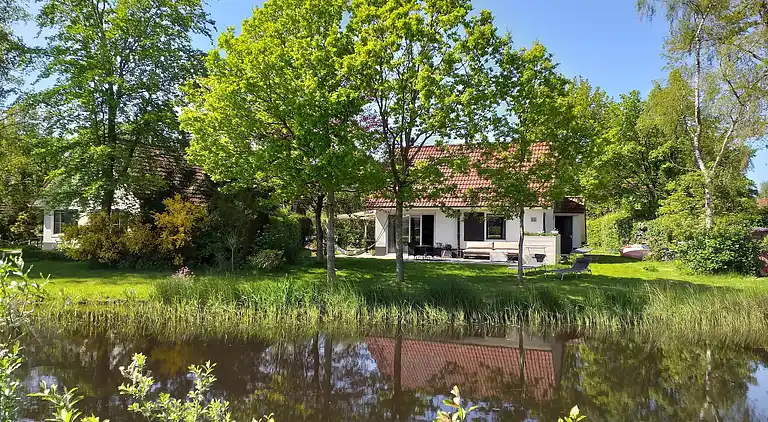 Semesterbostad i Sint Nicolaasga