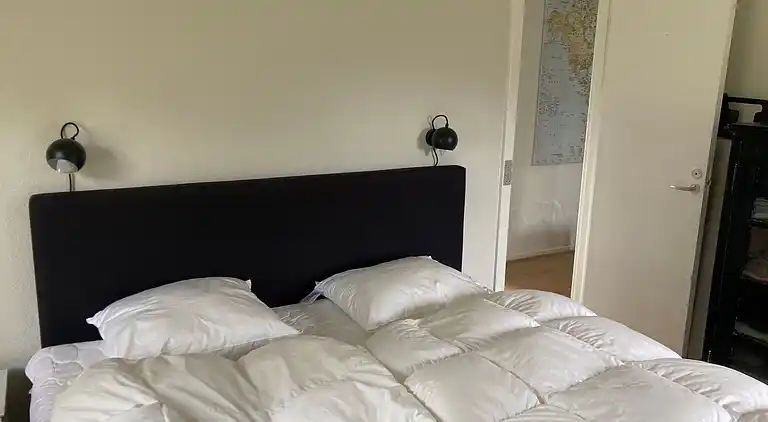 Schönes Ferienhaus auf großem Strandgrundstück