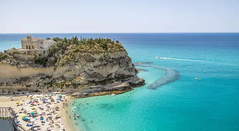 Semesterbostad i Pizzo