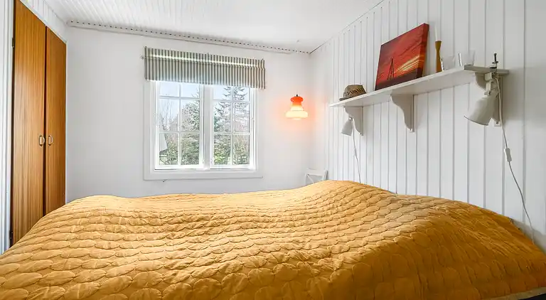 Autentisk feriehus med badstue nær stranden