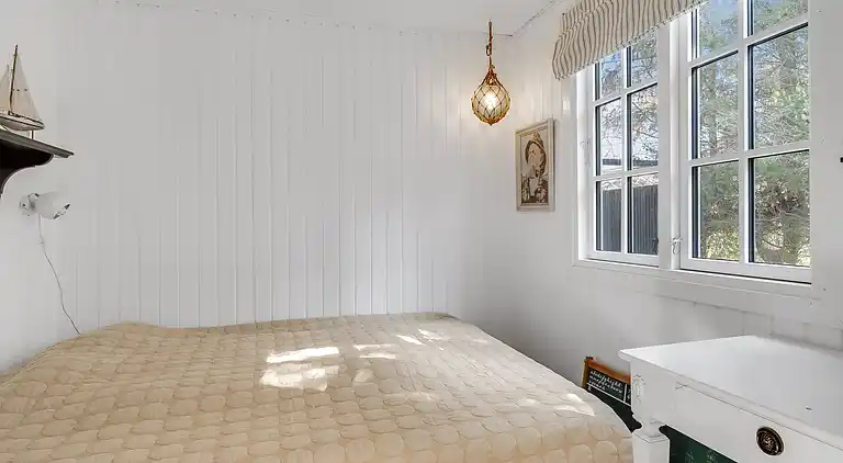 Autentisk feriehus med badstue nær stranden