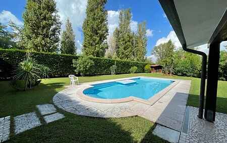 Charmante villa avec piscine sur l'île d'Albarella par