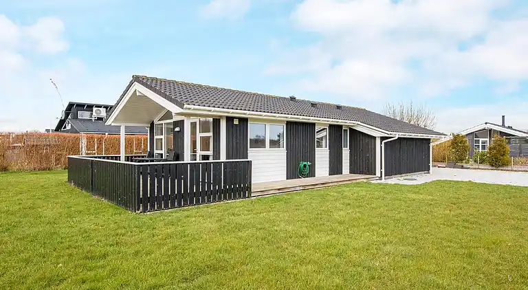 Holiday home in Pøt Strandby