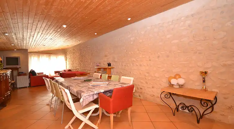 Holiday home in Bésayes