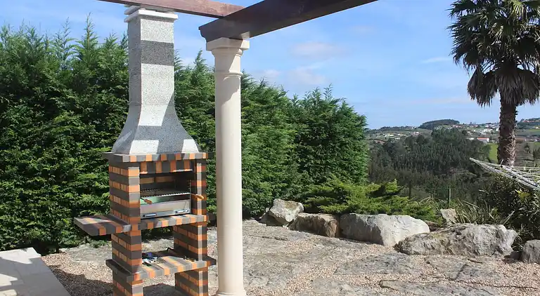 Villa i Salir de Matos