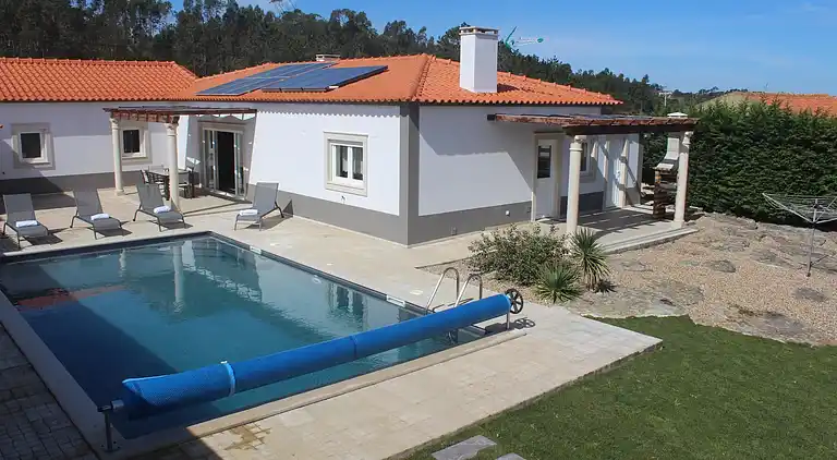 Villa i Salir de Matos