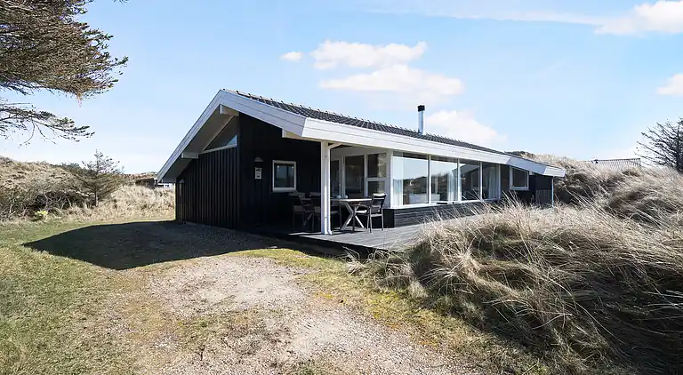 Sommerhus med havutsikt i sanddynene