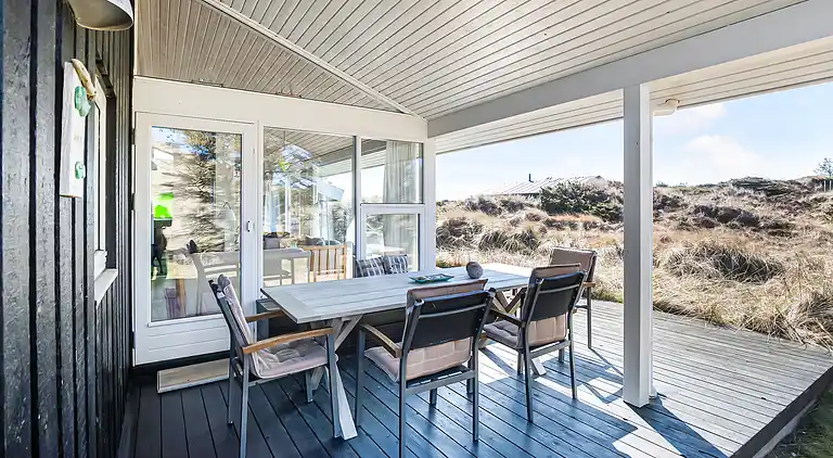 Sommerhus med havutsikt i sanddynene