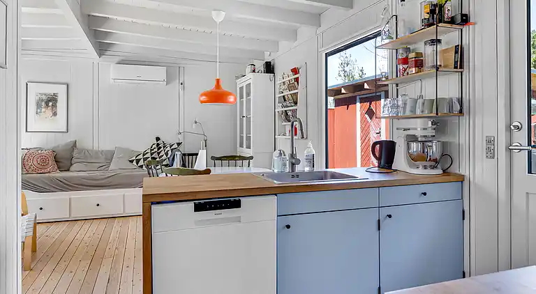 Familievenligt sommerhus tæt på vandet