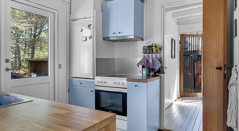 Familievenligt sommerhus tæt på vandet