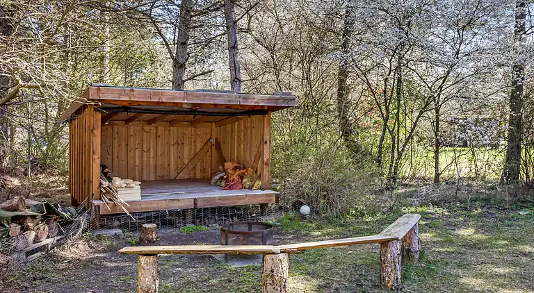Familievenligt sommerhus tæt på vandet