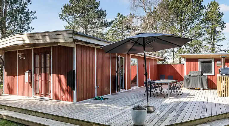 Familievenligt sommerhus tæt på vandet