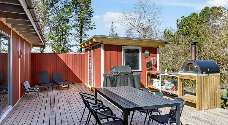 Familievenligt sommerhus tæt på vandet