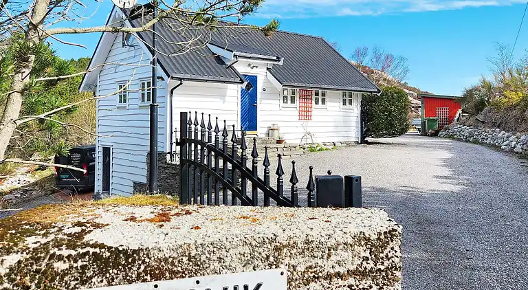 Holiday home in Algrøyna