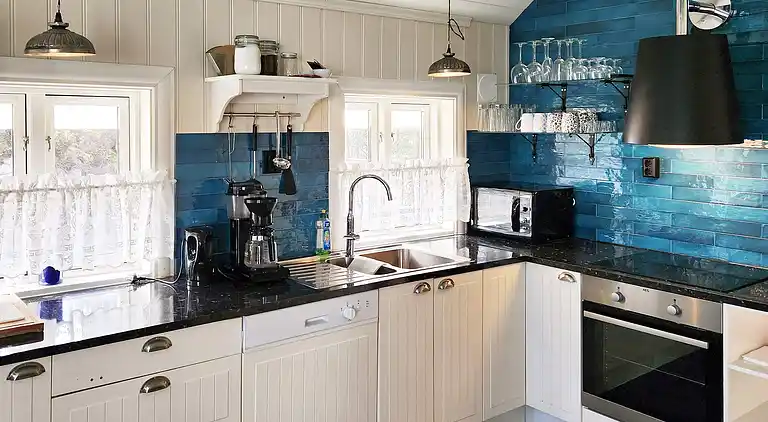 Holiday home in Algrøyna