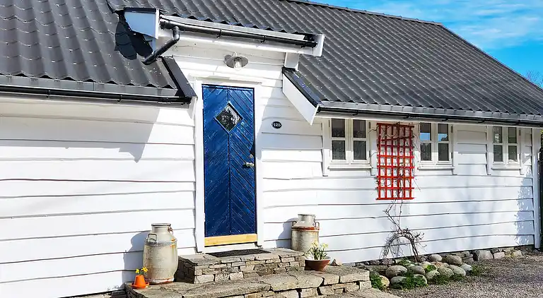 Holiday home in Algrøyna