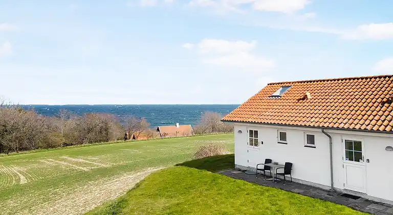 Bornholmsk ferielejlighed med havudsigt