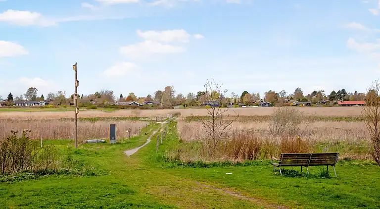 Renoviertes Sommerhaus am Wasser und in der Stadt