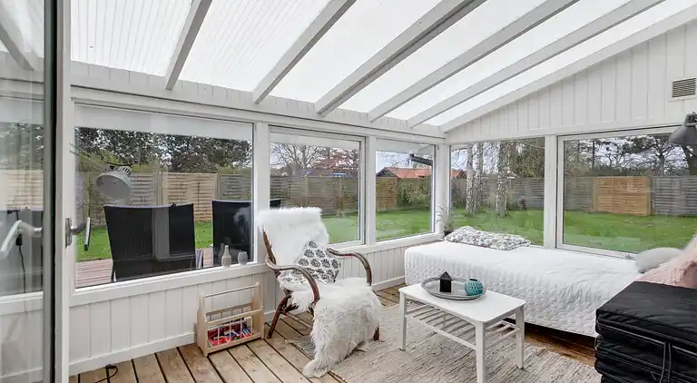 Renoviertes Sommerhaus am Wasser und in der Stadt