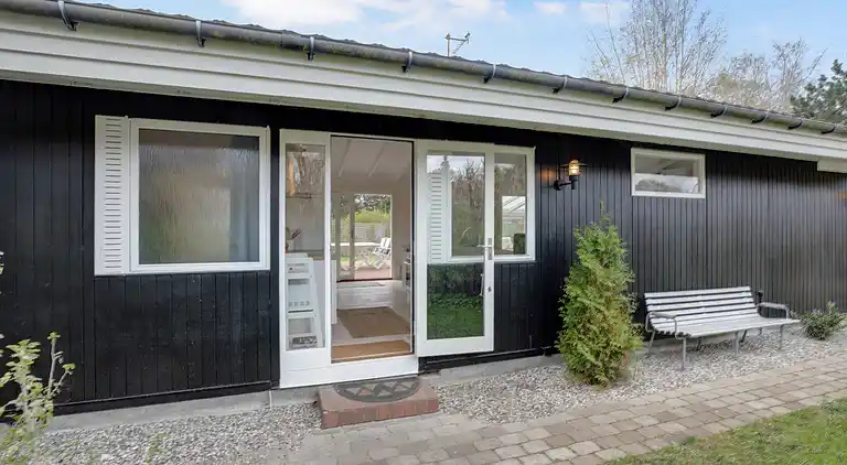 Renoviertes Sommerhaus am Wasser und in der Stadt