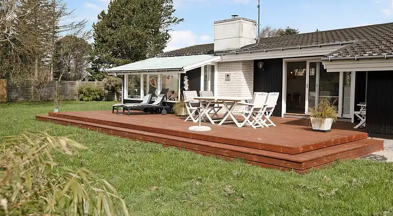 Renoviertes Sommerhaus am Wasser und in der Stadt