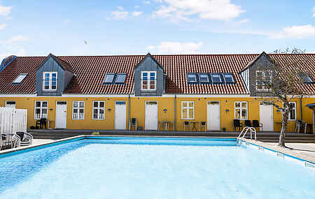 Ferielejlighed med pool på Bornholm