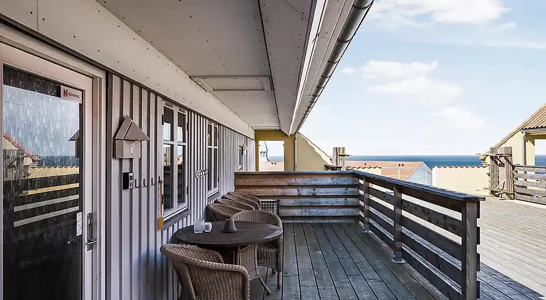 Ferielejlighed med pool på Bornholm