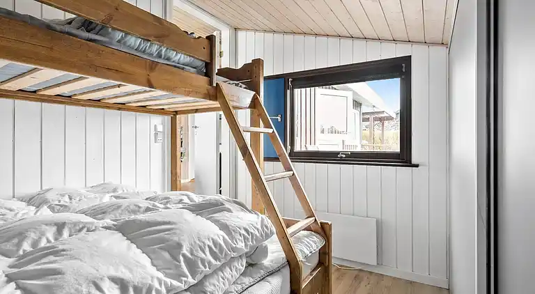 Vakre solnedganger 100 meter fra stranden