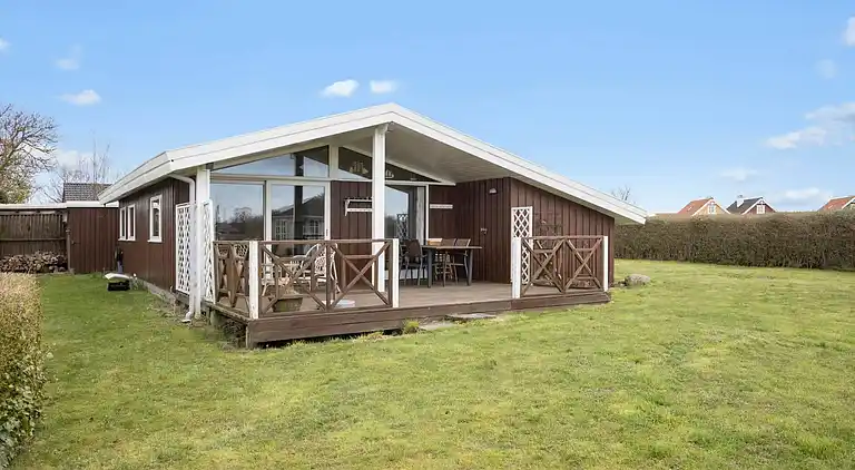 Vakre solnedganger 100 meter fra stranden