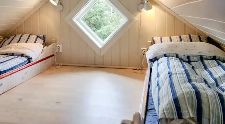 Holiday home in Algrøyna