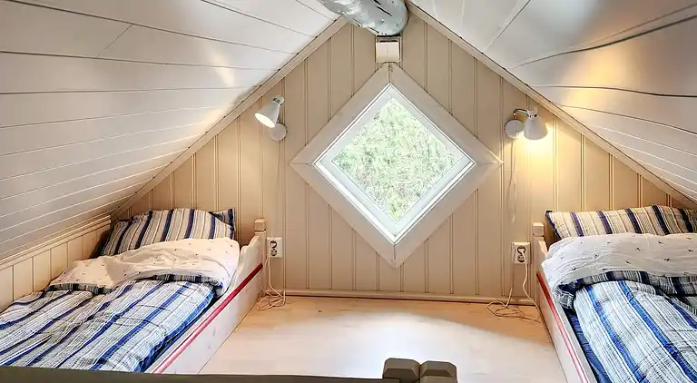 Holiday home in Algrøyna