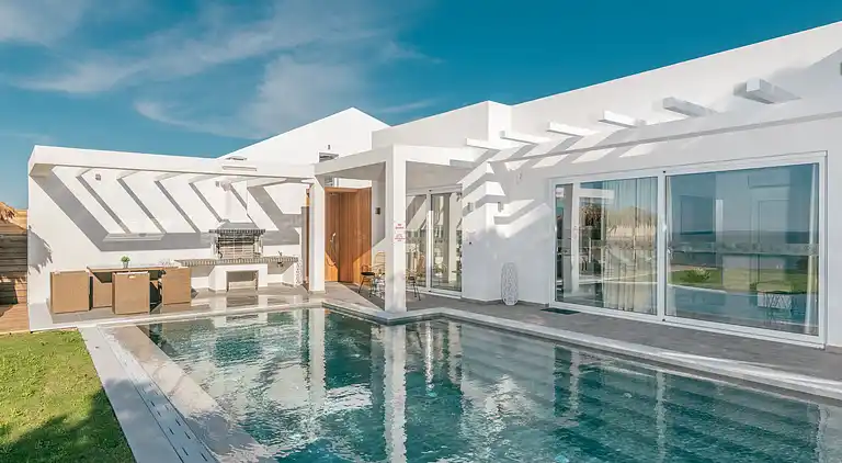 Cavo Mare Mirazur Luxury Retreat