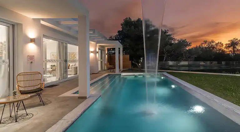 Cavo Mare Mirazur Luxury Retreat