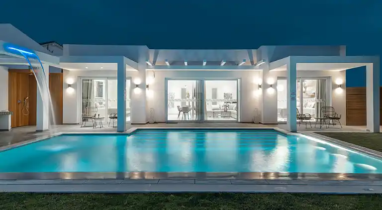 Cavo Mare Mirazur Luxury Retreat