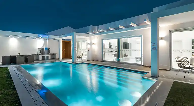 Cavo Mare Mirazur Luxury Retreat